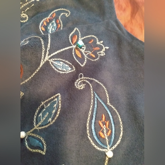 White Stag Womens Size 18.5X22 Inch Velvet Vest Embroidered Lined Blue/Red - Picture 8 of 16